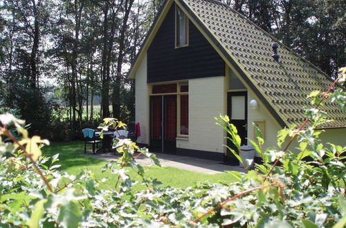 Foto 1 - Attractive Holiday Home with Large Garden near Zwolle