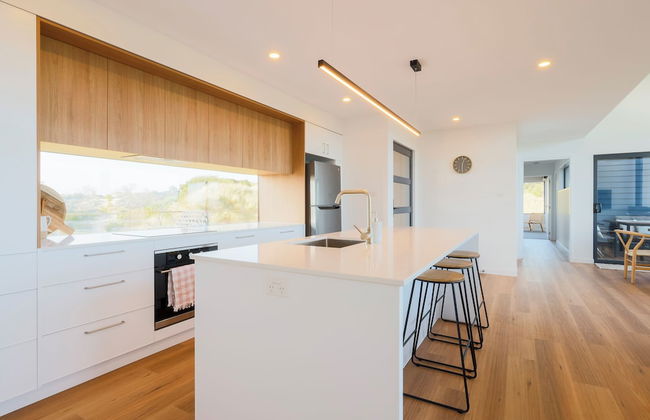 Coast Beachfront Retreat - Photo 12