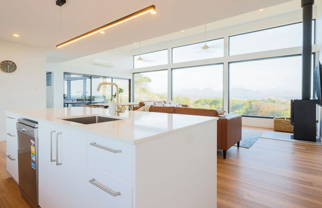 Coast Beachfront Retreat - Photo 13