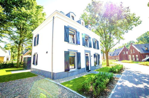 Foto 1 - Villa With Bubble Bath, 4km From Maastricht