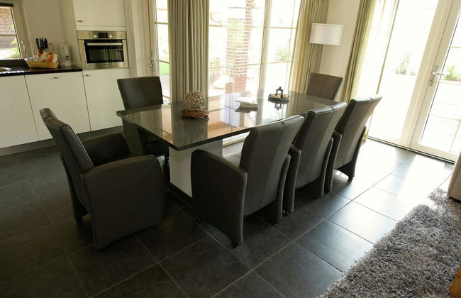 Villa w/ Sauna & Bubble Bath - Foto 12