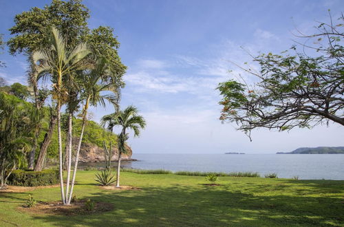 Photo 41 - Newly Remodeled Ground-floor Unit in Flamingo in Front of Beach