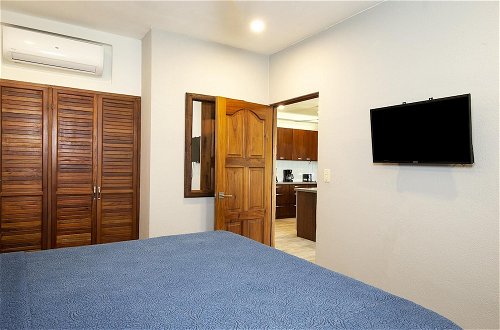 Photo 7 - Newly Remodeled Ground-floor Unit in Flamingo in Front of Beach