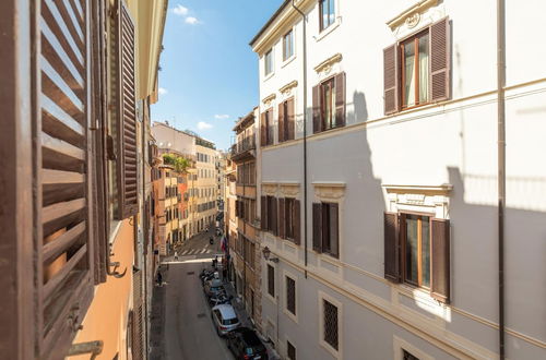 Photo 40 - Campo de Fiori Large and Beautiful Apartment