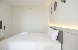 Photo 2 - Comfort Stay 2Br At Daan Mogot City Apartment