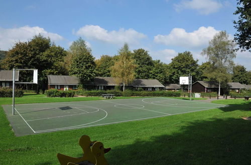 Photo 9 - Cozy Holiday Home With an Oven in a Green Area