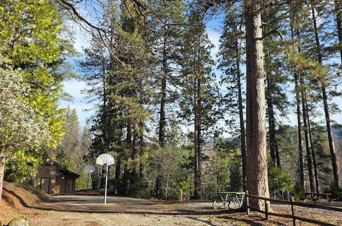 Photo 15 - Outdoorsy Yosemite