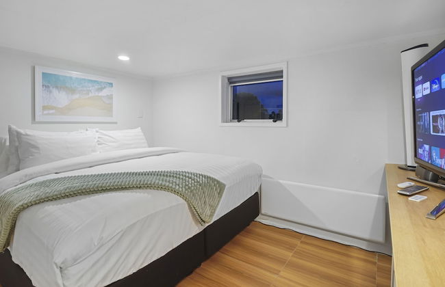 Newly Renovated Studio w Parking-Netflix - Foto 1