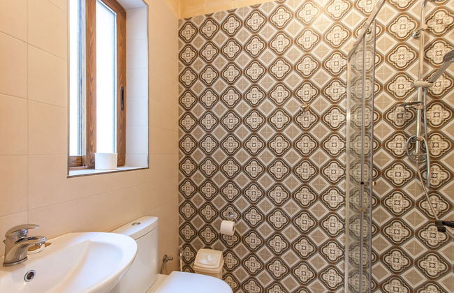 Naduri, Beautiful Gozitan Villa + Pool - Photo 19