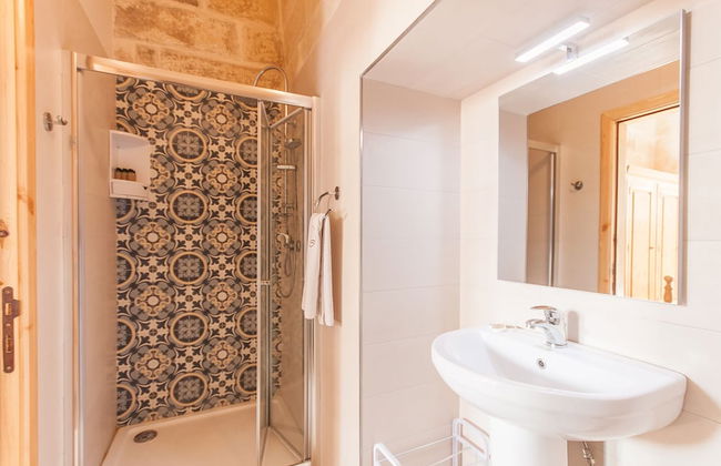 Naduri, Beautiful Gozitan Villa + Pool - Photo 23