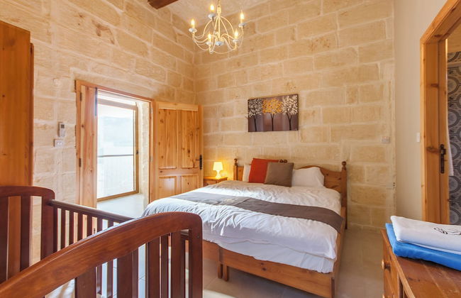 Naduri, Beautiful Gozitan Villa + Pool - Photo 10