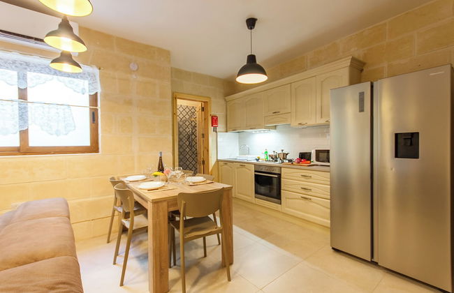 Naduri, Beautiful Gozitan Villa + Pool - Photo 16