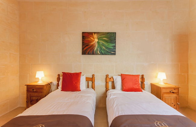Naduri, Beautiful Gozitan Villa + Pool - Photo 5