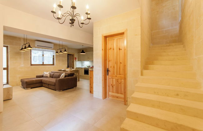 Naduri, Beautiful Gozitan Villa + Pool - Photo 17