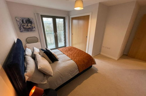 Foto 4 - Stunning 2-bed Apartment in Bristol With Parking