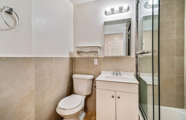 Amazing 2BD Steps From the Convention Center - Foto 10