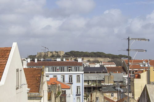 Photo 33 - Bairro Alto Stylish by Homing