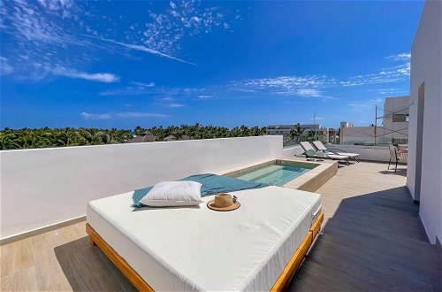 Photo 43 - Luxury Penthouse With Bbq Rooftop and Picuzzi