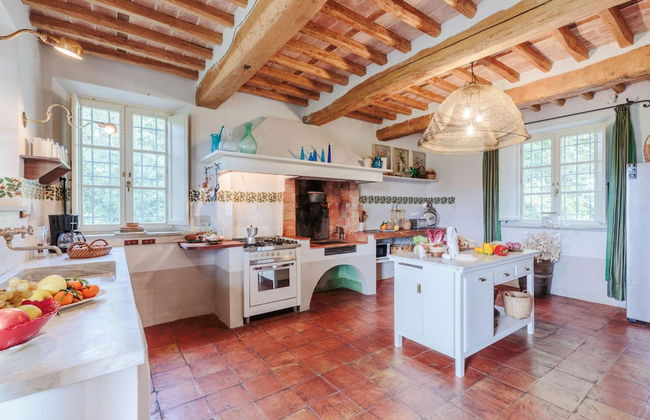 Villa Drago in Orentano - Photo 30