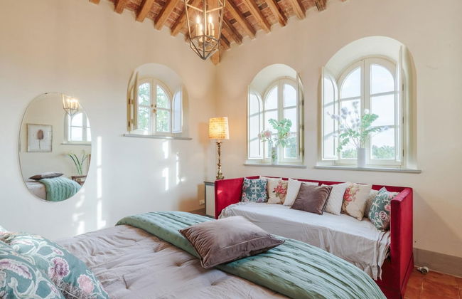 Villa Drago in Orentano - Photo 41