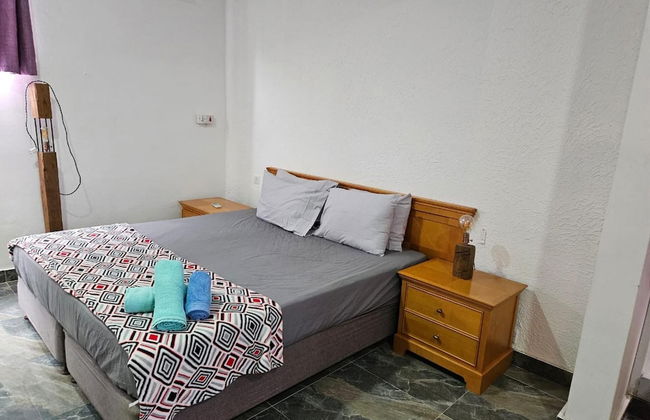 Spacious 4-bed Villa in Flic en Flac Roof top bar - Foto 3