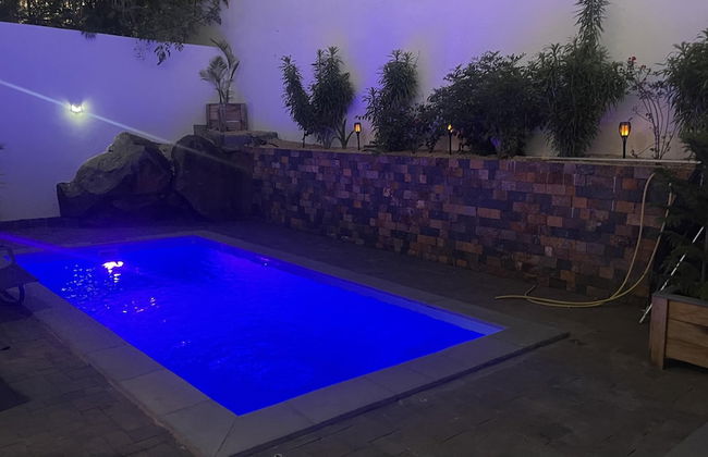 Spacious 4-bed Villa in Flic en Flac Roof top bar - Foto 12