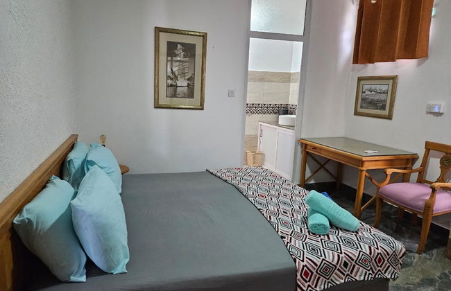 Spacious 4-bed Villa in Flic en Flac Roof top bar - Foto 2