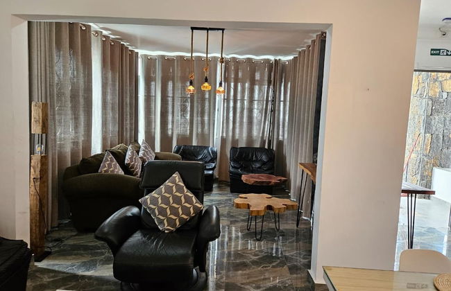 Spacious 4-bed Villa in Flic en Flac Roof top bar - Foto 19