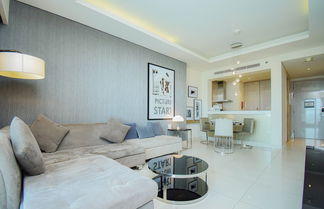 Photo 1 - Business Bay Paramount Towers 1BR