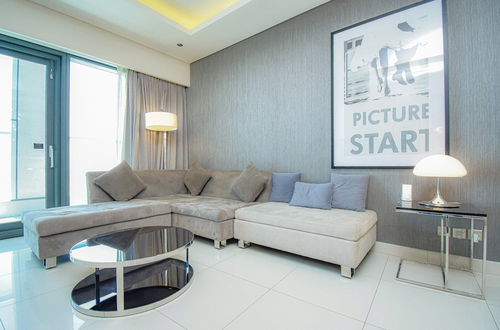 Photo 1 - Business Bay Paramount Towers 1BR