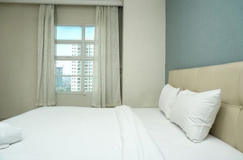 Photo 3 - Comfy 1Br At Bellezza Apartment