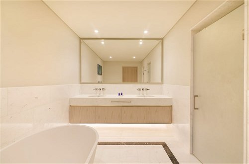 Foto 34 - Maison Privee - Luxury Apt w/ Fabulous Views over Palm Jumeirah
