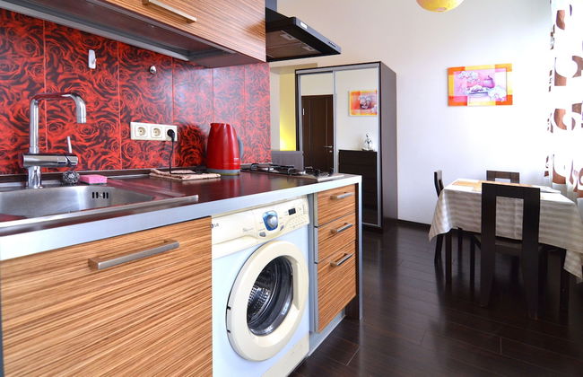 Rent Kiev Lva Tolshtoho Square - Photo 5