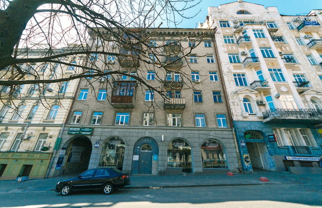 Rent Kiev Lva Tolshtoho Square - Photo 28