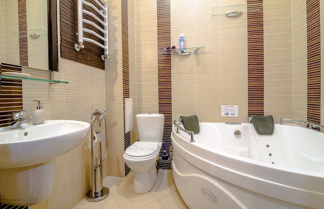 Rent Kiev Lva Tolshtoho Square - Photo 50