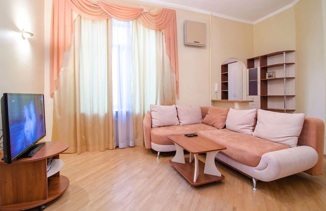 Rent Kiev Lva Tolshtoho Square - Photo 25