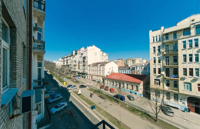 Rent Kiev Lva Tolshtoho Square - Photo 47