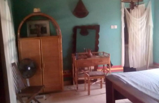 Lovely 3-bdrm Cottage W/private Patios/pkg Sanyang - Photo 2