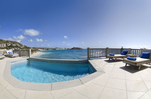 Photo 25 - Beach House Younes by Island Properties Online