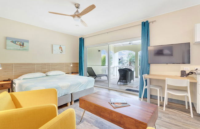 Coral Paradise Resort - Photo 19