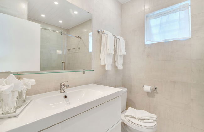 Coral Paradise Resort - Photo 33