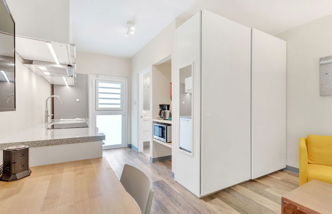 Coral Paradise Resort - Photo 17