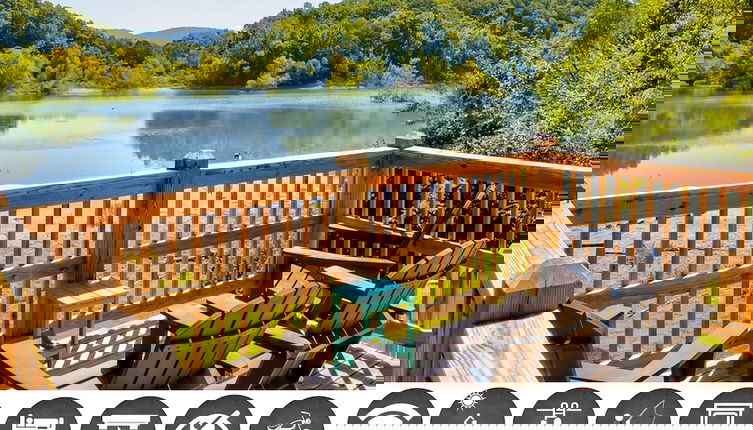 Photo 1 - Above The Cove 3 Bedroom Home by RedAwning