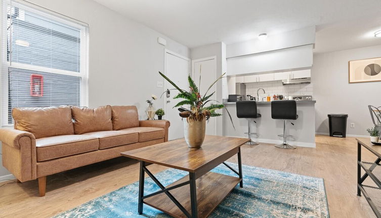 Photo 1 - Stylish 1BR Near UT Highland Evonify