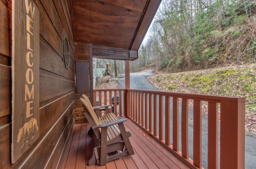 Photo 7 - Only Dreamin' Cabin w/ Private Hot Tub