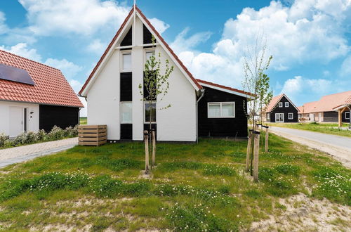 Photo 31 - Beautiful Holiday Home in Scherpenisse Near Beach