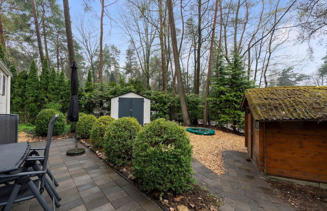 Beautiful Holiday Chalet in Emst With a Private Garden - Foto 14