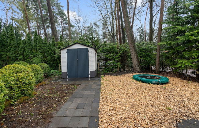 Beautiful Holiday Chalet in Emst With a Private Garden - Foto 25