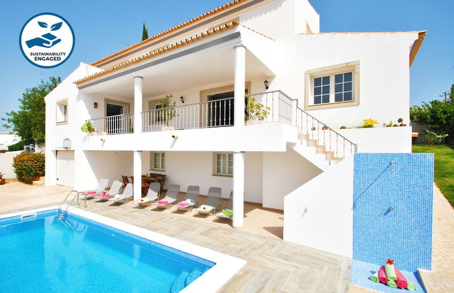 Villa Toscana - Photo 1
