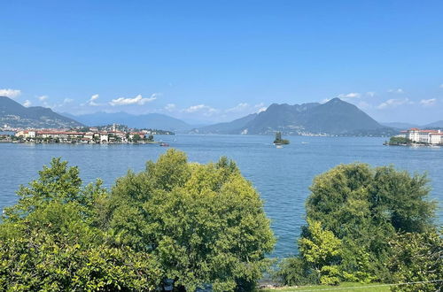 Foto 29 - Isole Apartment With Pool and Lake View in Baveno